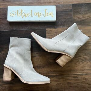 Andre Assous Naia Suede Square Toe Boots NWT